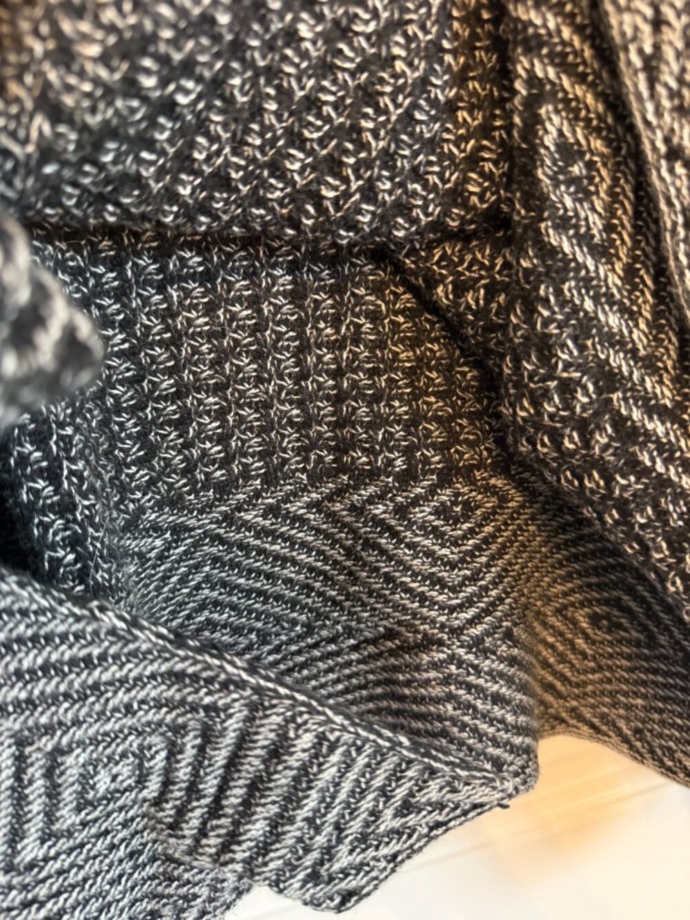 Eight Eight Eight grey cowl neck tunic sweater. Size XL - Picture 5 of 8